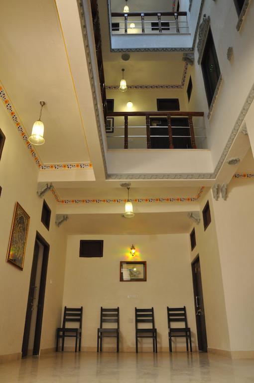 Hotel Lake Paradise Udaipur Bilik gambar