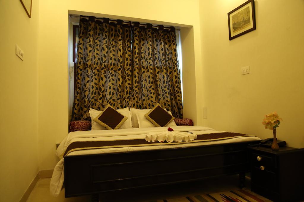 Hotel Lake Paradise Udaipur Luaran gambar