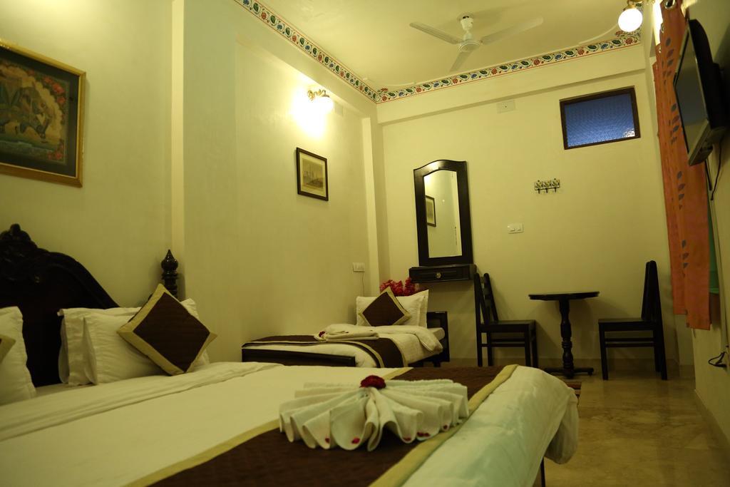 Hotel Lake Paradise Udaipur Luaran gambar