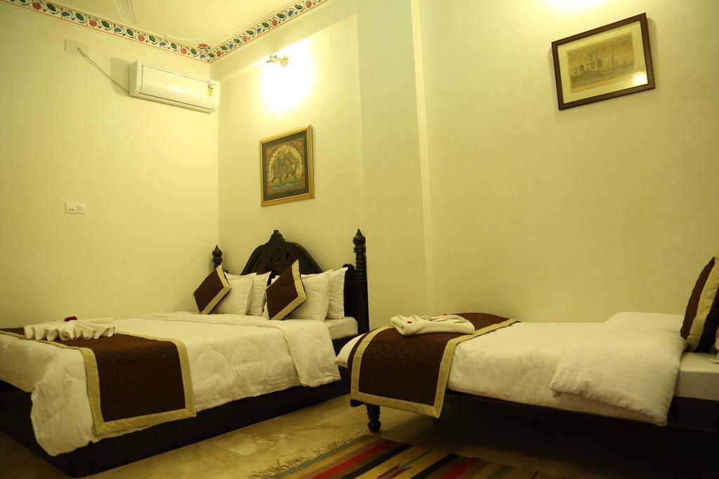 Hotel Lake Paradise Udaipur Luaran gambar