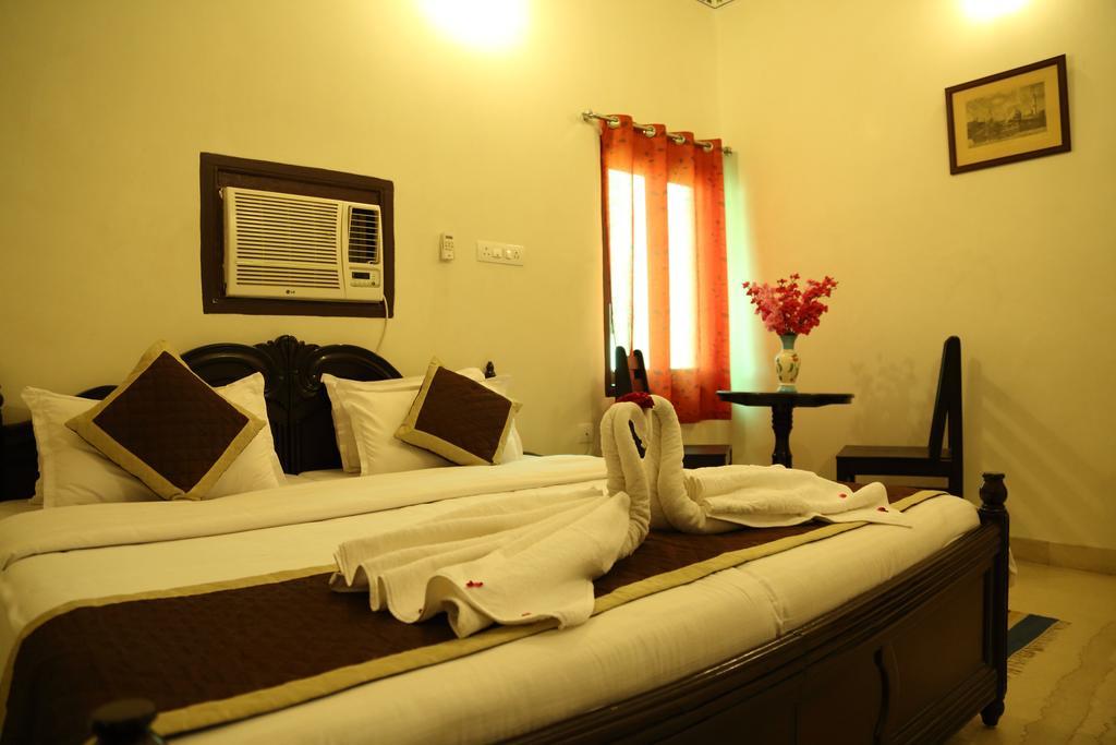 Hotel Lake Paradise Udaipur Luaran gambar