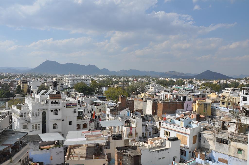 Hotel Lake Paradise Udaipur Luaran gambar